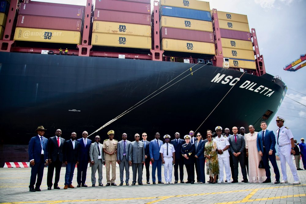 cote-divoire-le-port-autonome-dabidjan-accueille-le-plus-grand-navire-de-son-histoire
