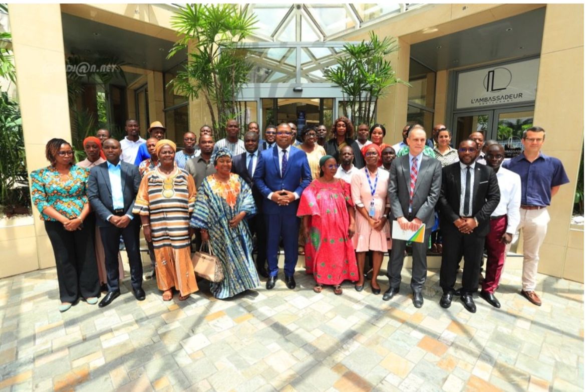 agriculture-le-secteur-prive-les-filieres-manioc-et-anacarde-et-le-changement-climatique-au-centre-dun-atelier-a-abidjan