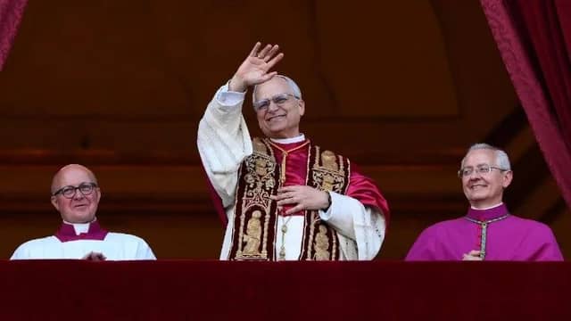 cite-du-vatican-l-americain-robert-francis-prevost-elu-pape-sous-le-nom-de-leon-xiv