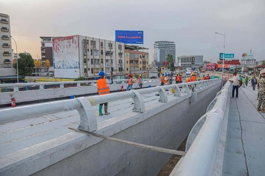 cn-te-d-ivoire-l-a-nochangeur-du-grand-carrefour-de-koumassi-ouvert-nc-la-circulation