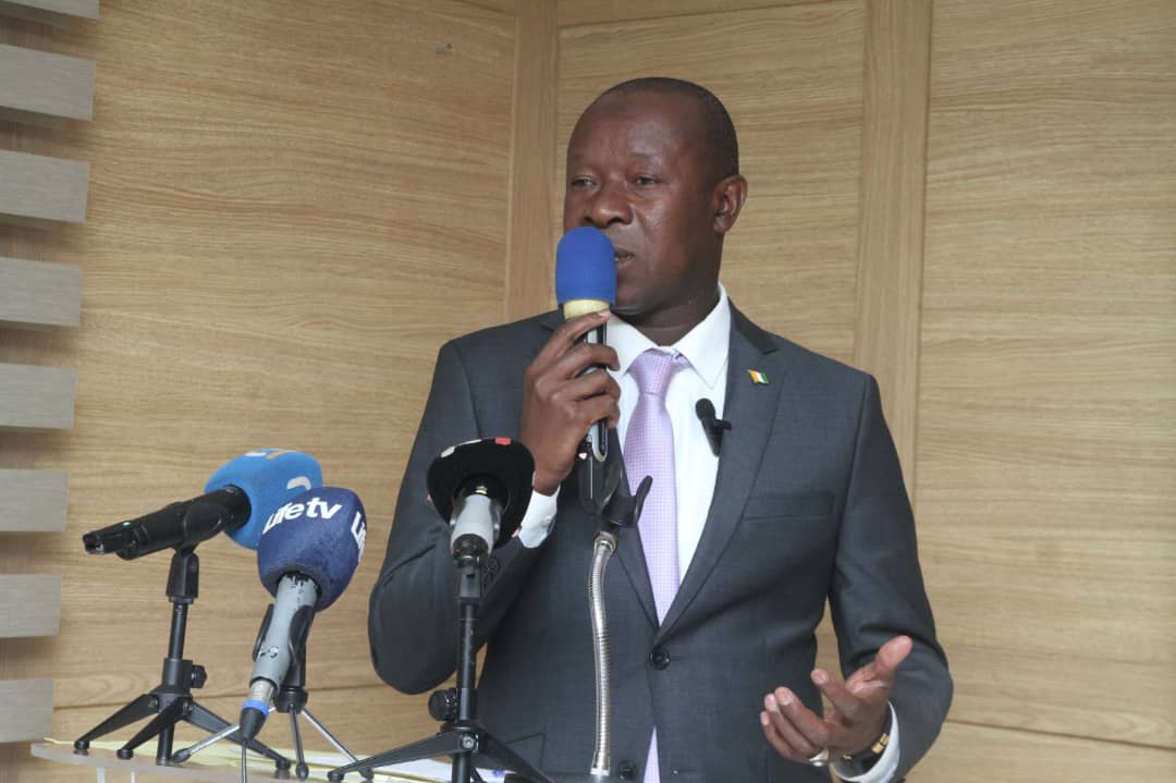 cn-te-d-a-ivoire-l-a-noconomiste-amadou-diaby-candidat-nc-la-prnosidentielle-2025