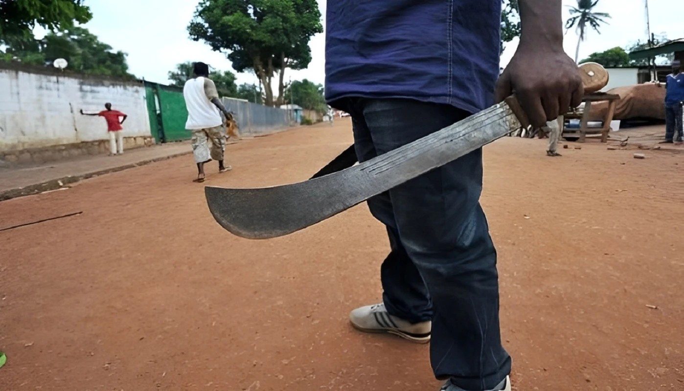 jalousie-mortelle-nc-troya-2-un-rendez-vous-charnel-tourne-nc-l-a-horreur