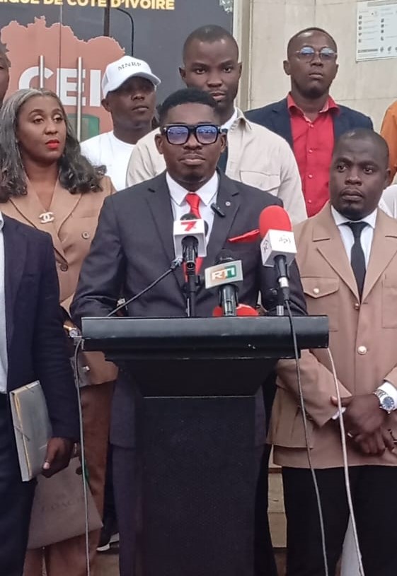 Présidentielle 2025 : Louoba Mickaël dépose sa candidature pour une Côte d’Ivoire nouvelle